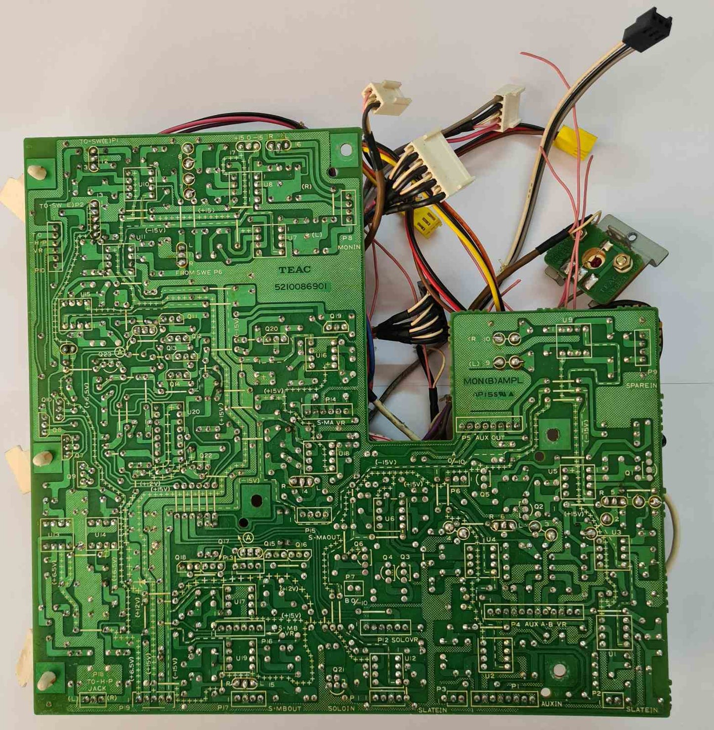 Tascam M-520 moni (b) pcb-102 5210086901 52100869-01