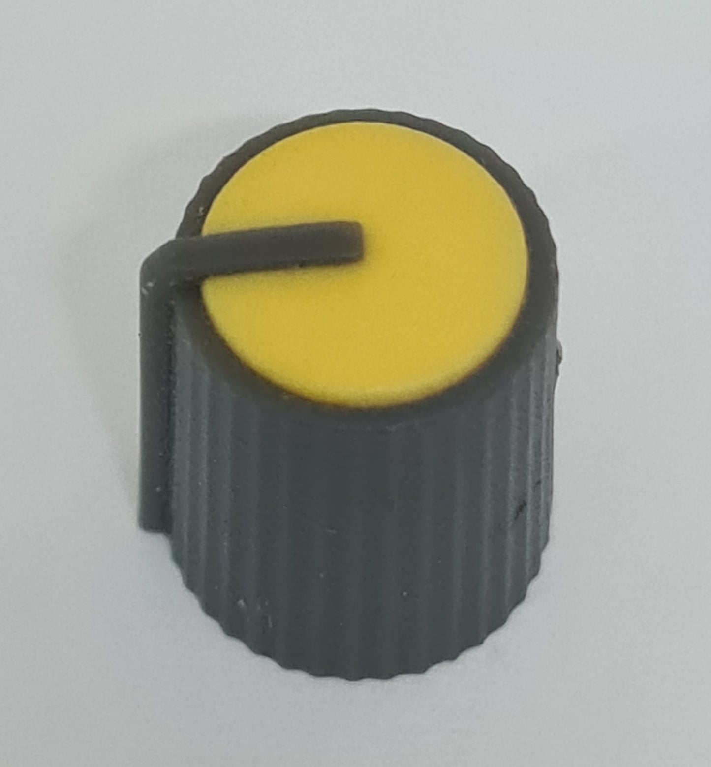 Soundcraft Unknown mixer knobs need help here