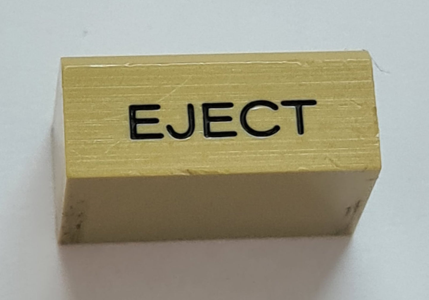 TASCAM 225 FRONT Push buttons