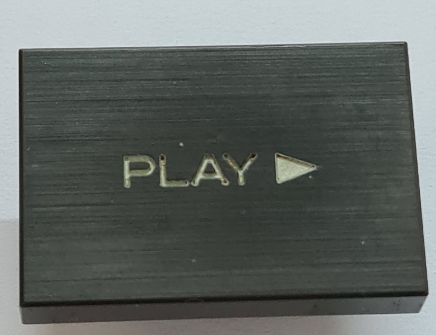 TASCAM 225 FRONT Push buttons