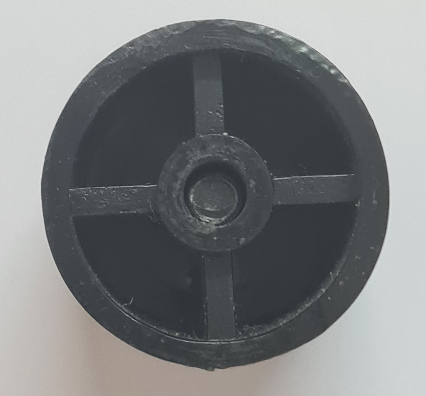 Tascam 48-OB round foot approx 22mm high