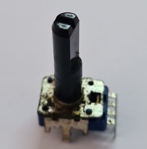 TASCAM 424 VARIABLE RESISTORS MIXED