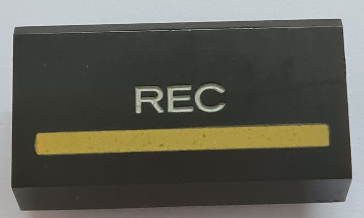 TASCAM 225 FRONT Push buttons