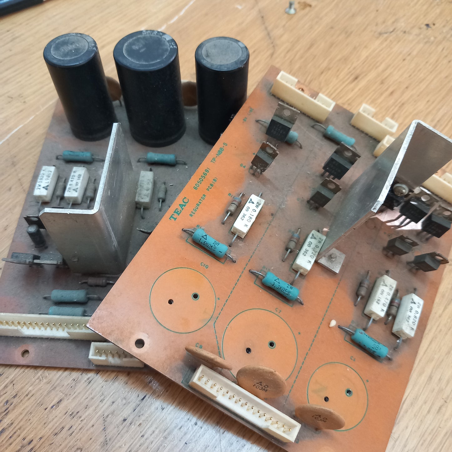 Teac 85-16 PS-16 pcb regulator 60505691