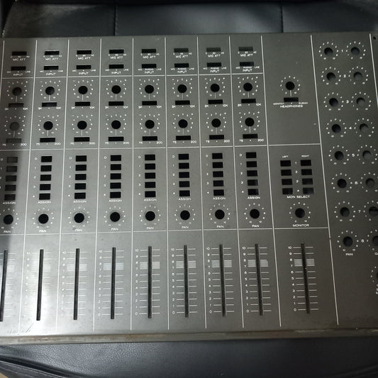 Tascam M-208 main top control panel