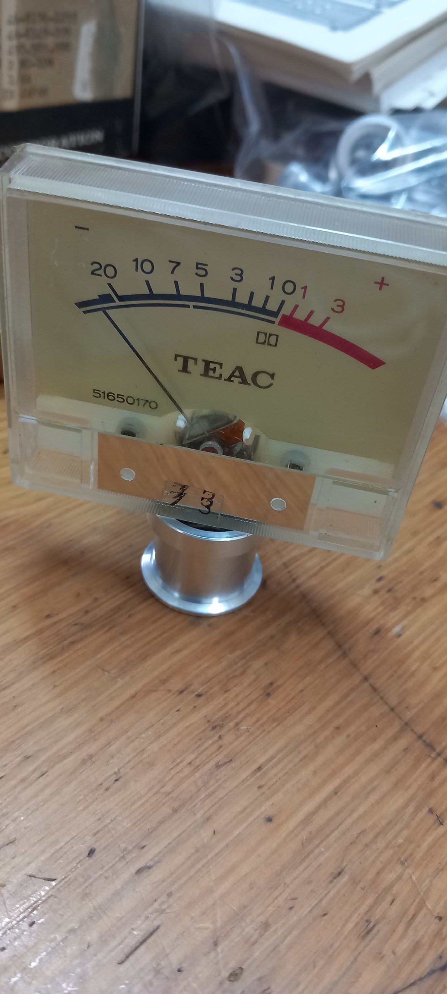Teac A-2300SD 51650170 VU Meter