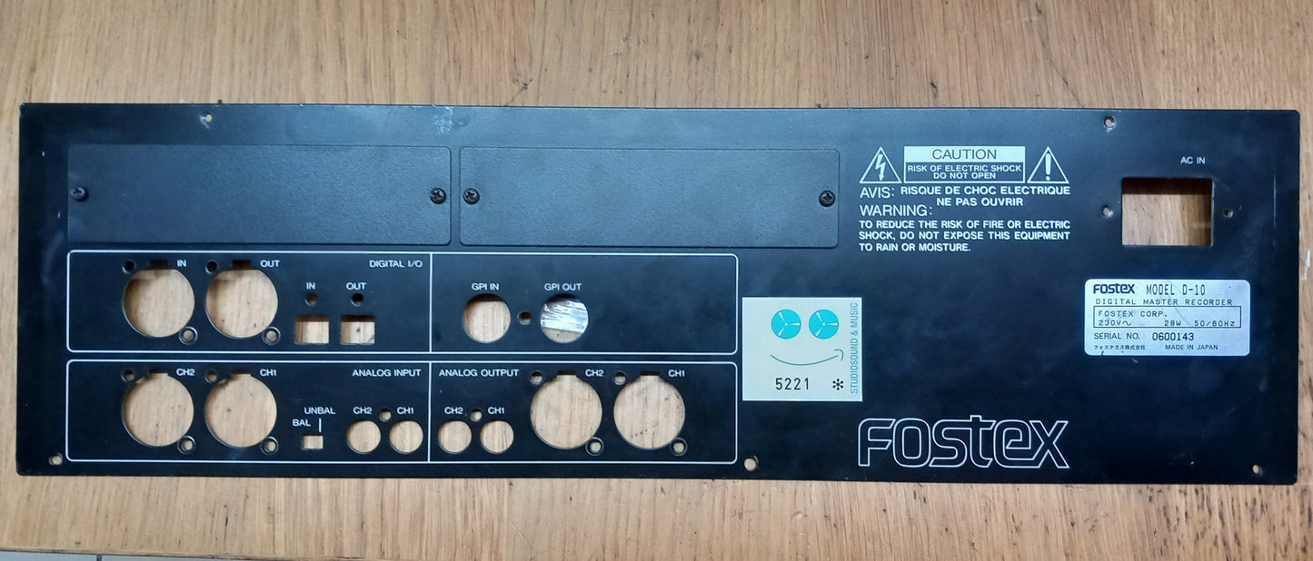 Fostex D-10 rear panel