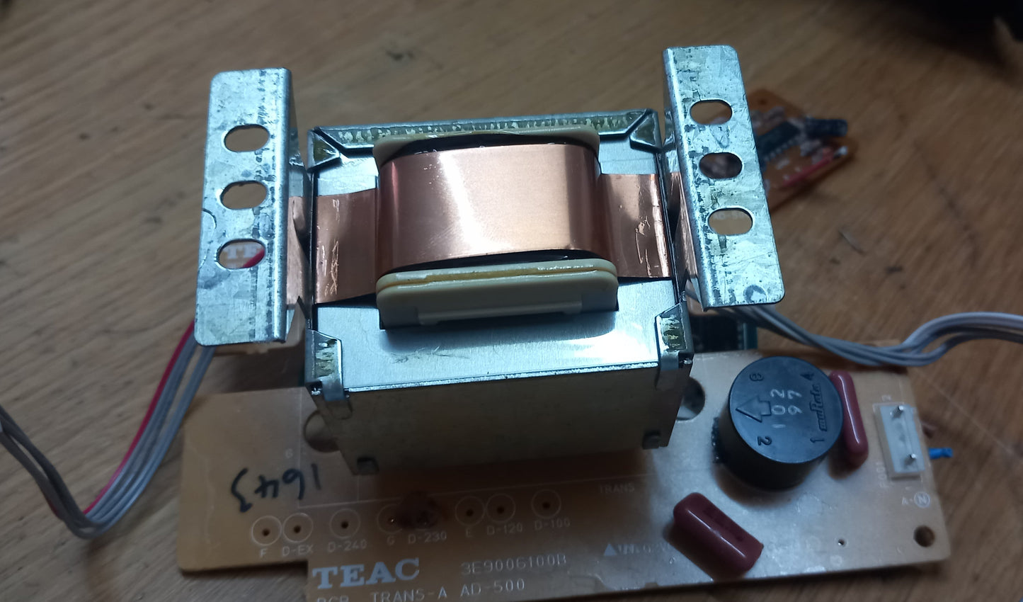 TASCAM CD-A500 TRANSFORMER 3E00417-00A