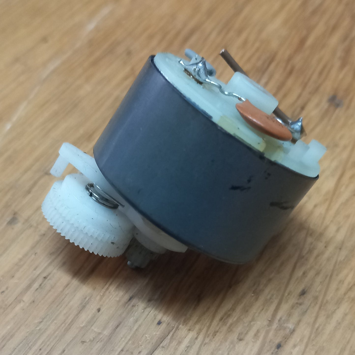 Fostex 280 380ff rew motor and gear