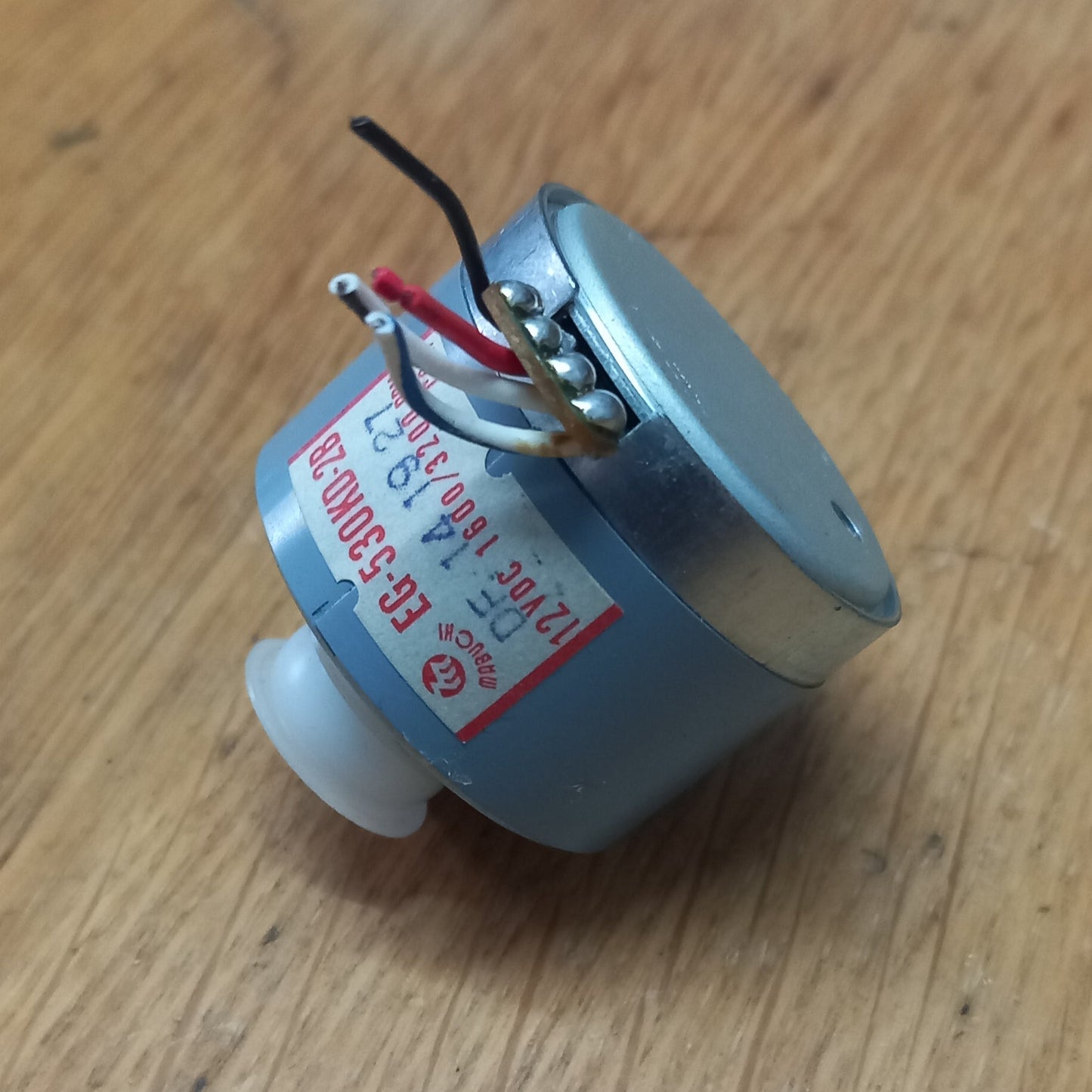 Fostex 280 capstan motor and pulley EG-530KD-2B