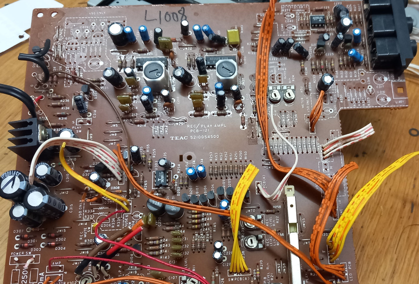 Teac V-40 5210054500 main pcb-121