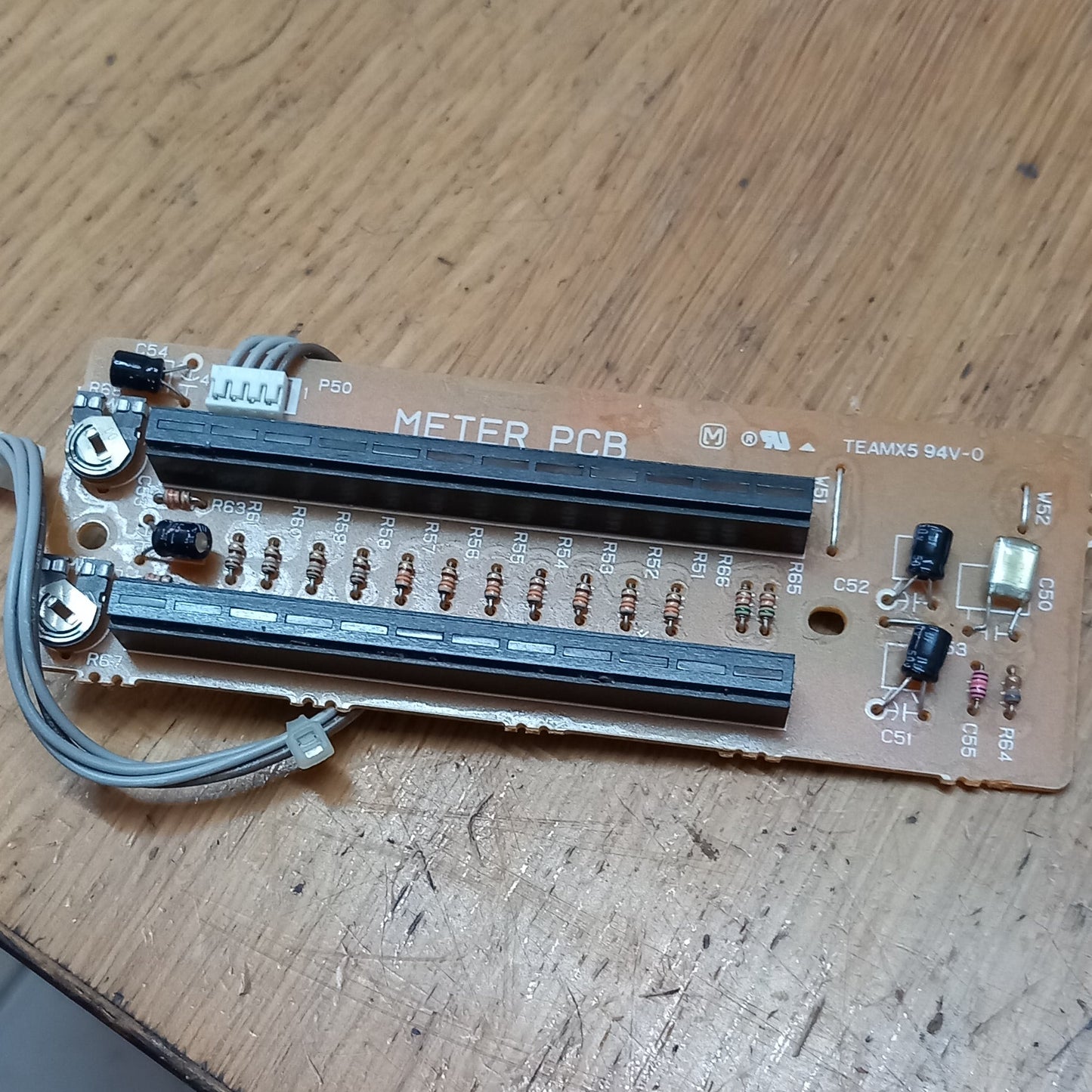 TASCAM M-08 91551632 00 METER PCB