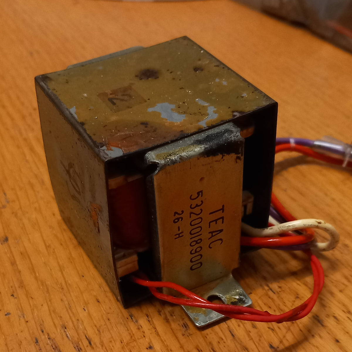 Transformer Teac Tascam Model One mixer 53200118900