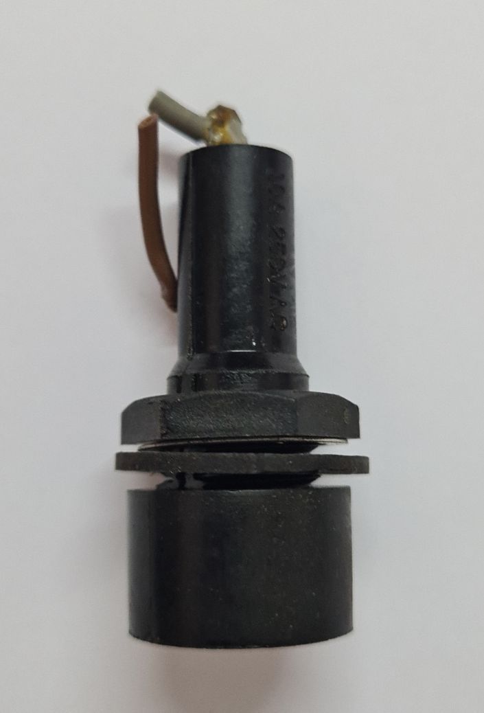 Teac AN-180 fuseholder