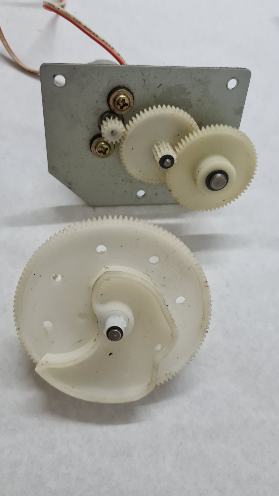 FOSTEX G16S CONTROL GEAR AND MOTOR ASSEMBLY