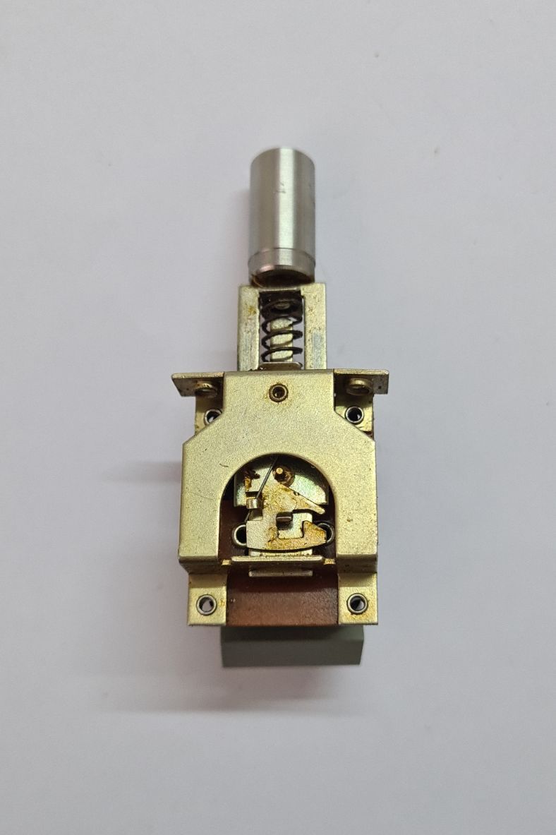 TEAC AN-180 POWER SWITCH AND BUTTON