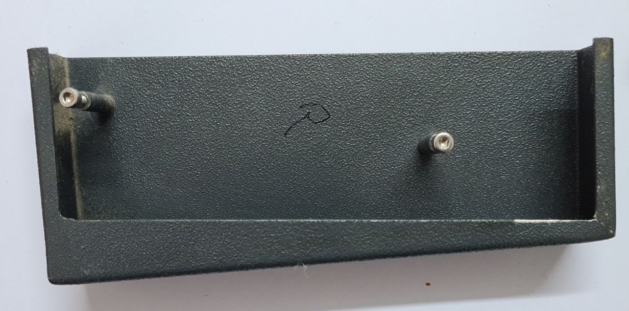 SOUNDCRAFT SATURN 624 Top right or left side panel