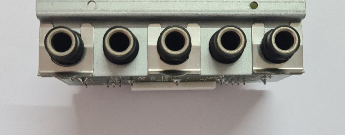 TEAC TASCAM M-06 Q JACK PCB 52101933-00