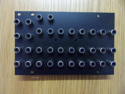 Tascam M-30 34 way phono socket