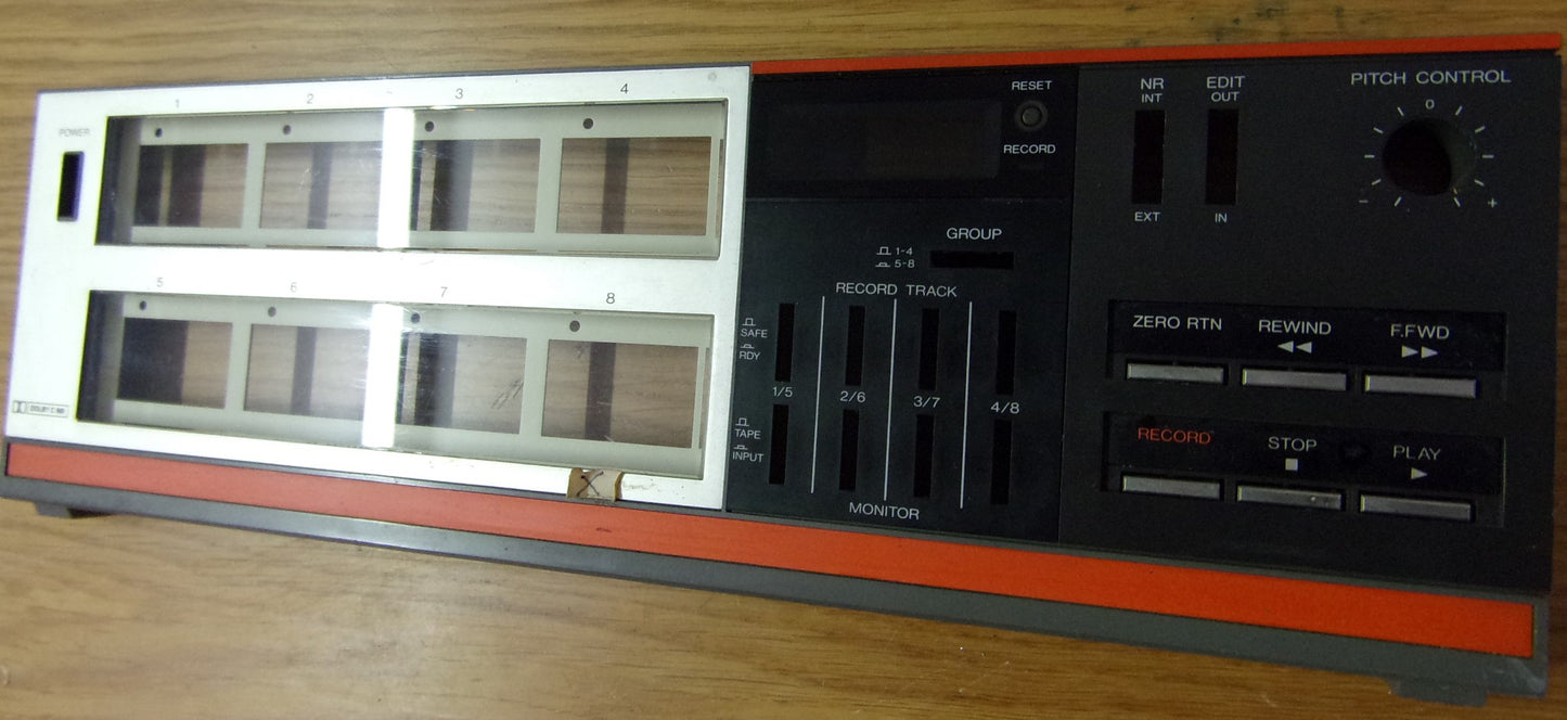 Fostex A-8 front panel