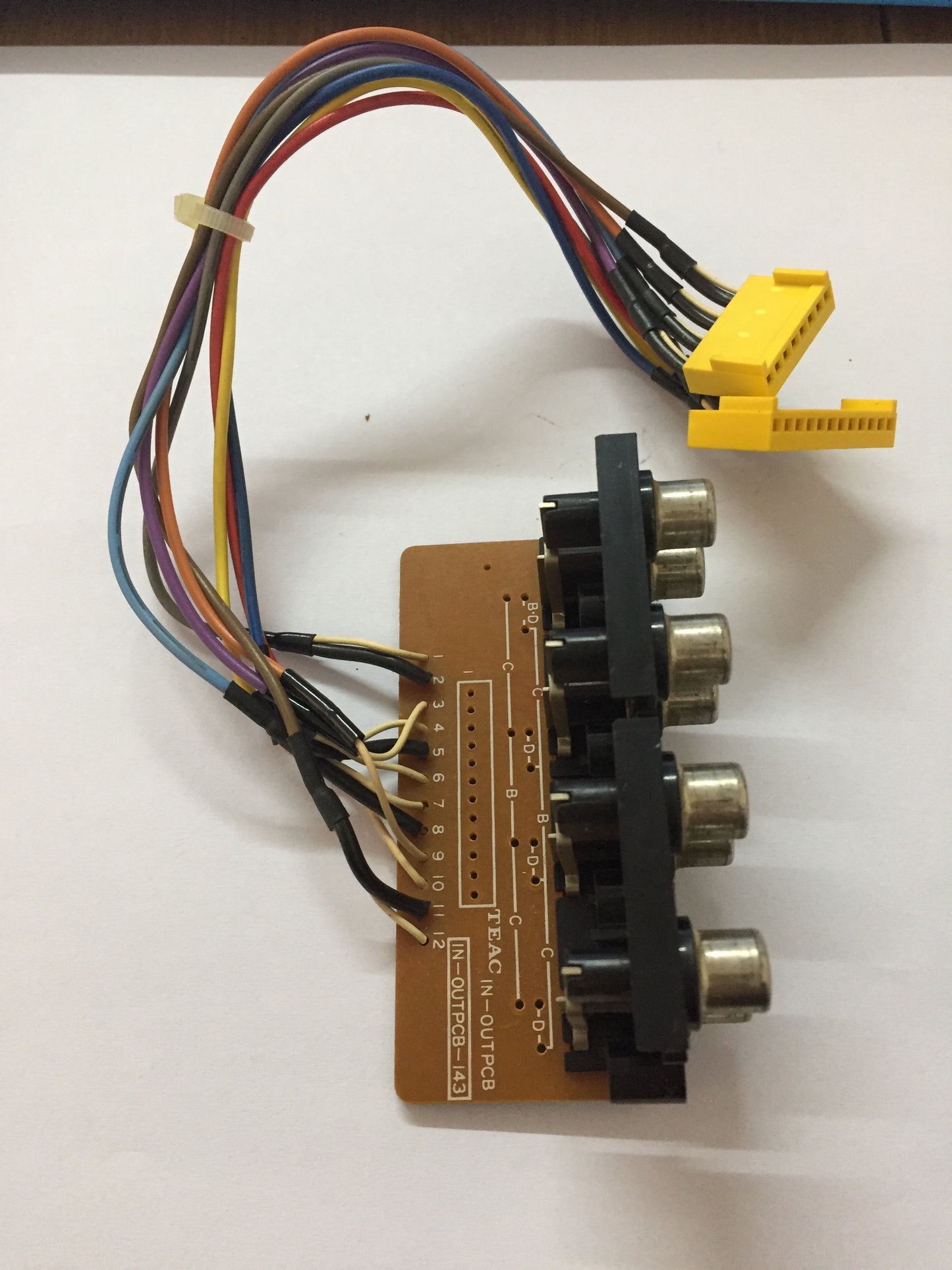 Tascam M-520 8 way phono in output b pcb-143 52100951-00