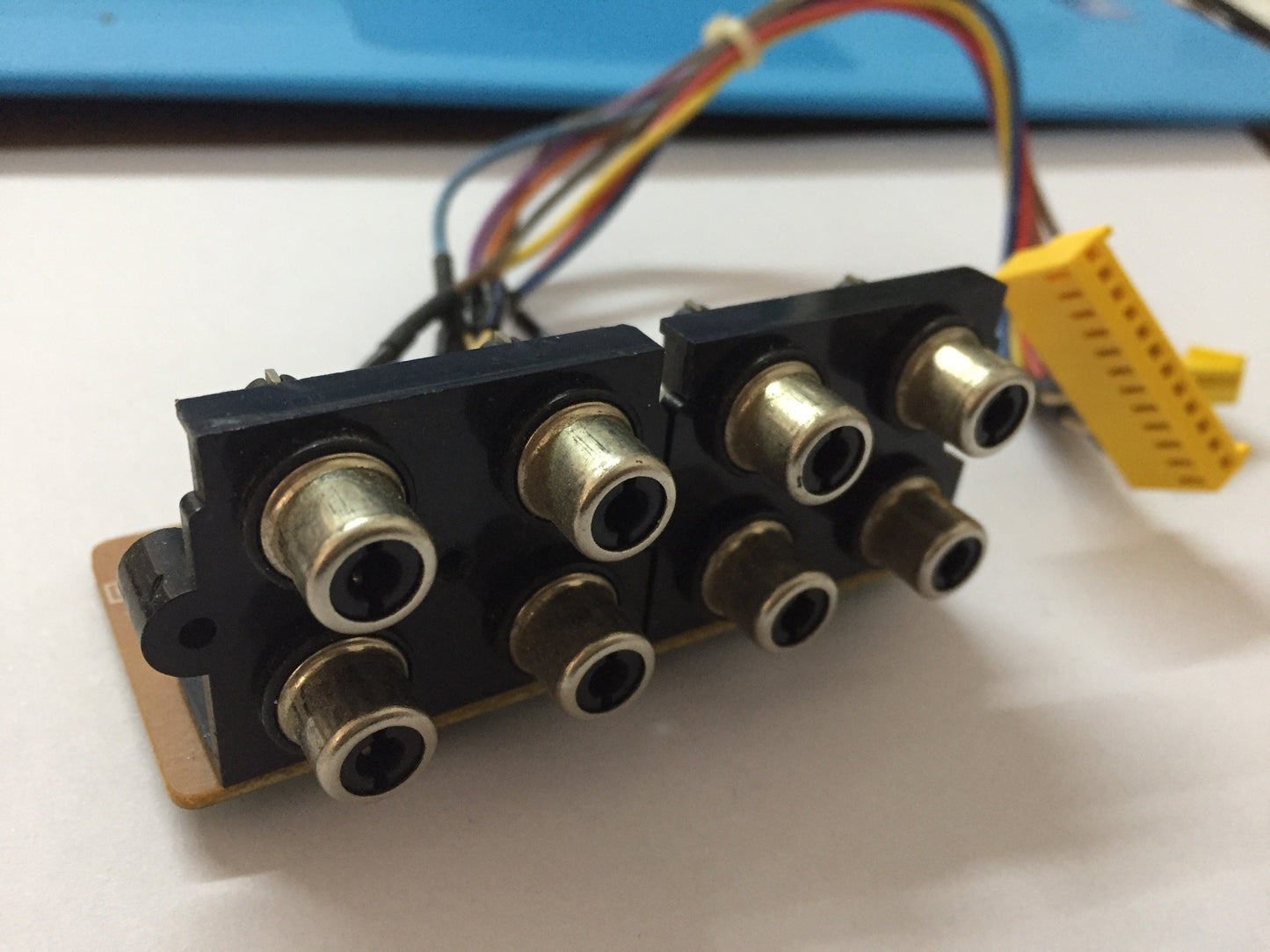 Tascam M-520 8 way phono in output b pcb-143 52100951-00