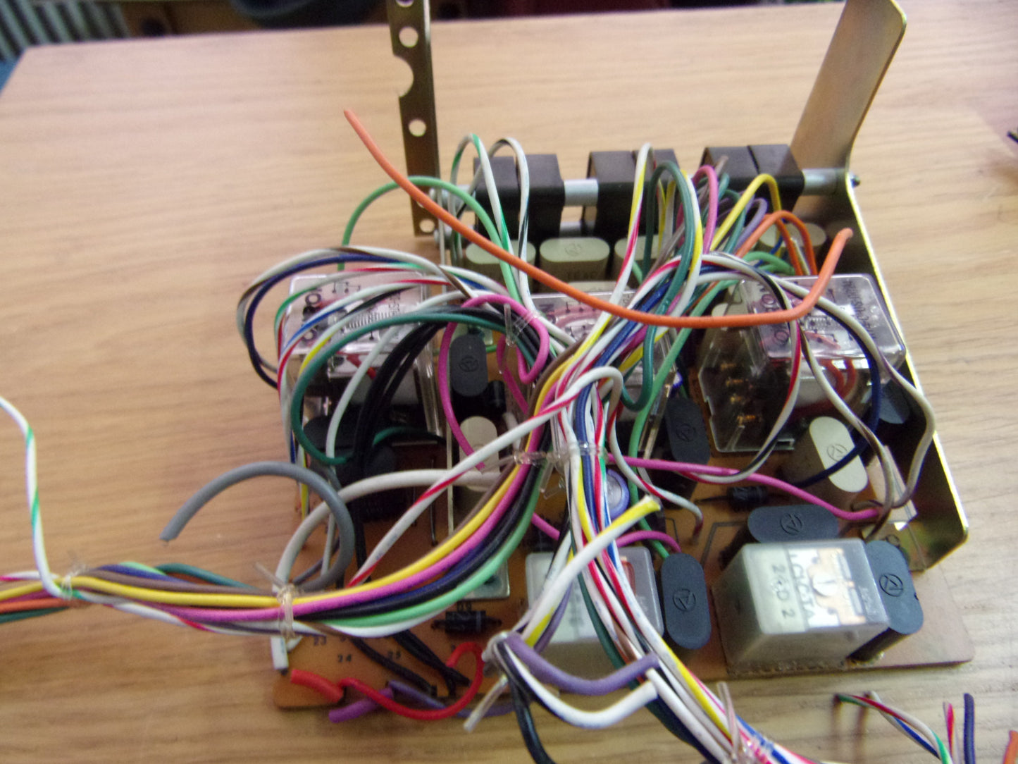 Teac A-2300SX relay pcb 51670623
