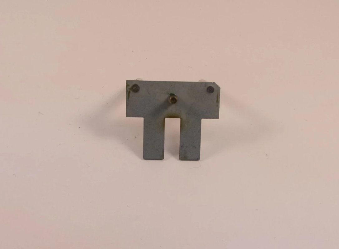 Tascam MSR-16 tape lifter pegs