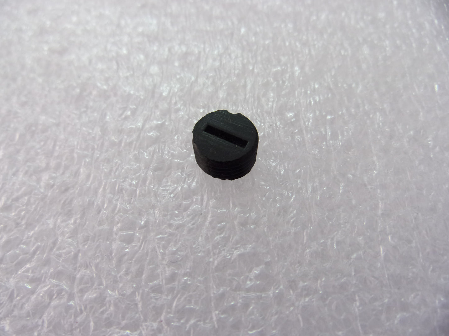 TASCAM AND FOSTEX MOTOR BRUSH CAP PLASTIC