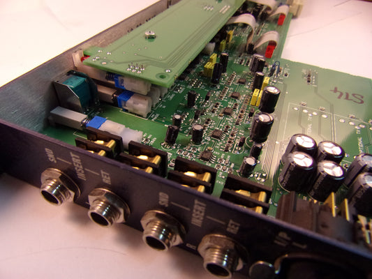 Soundcraft MH4 Stereo input SC4226 ISSUE 5