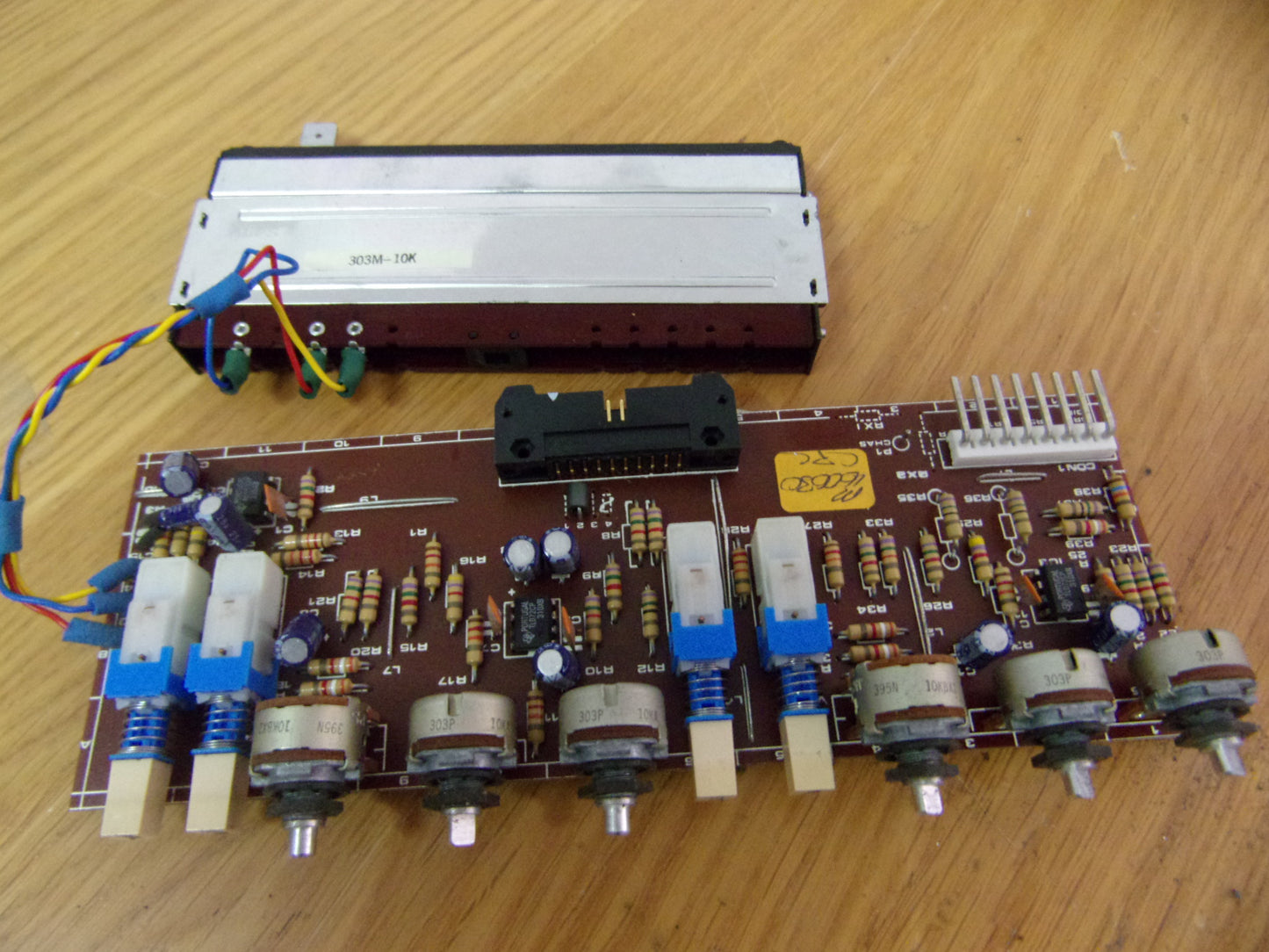 Soundcraft 200 series output module 2002 pcb and fader SC1037 ISS1