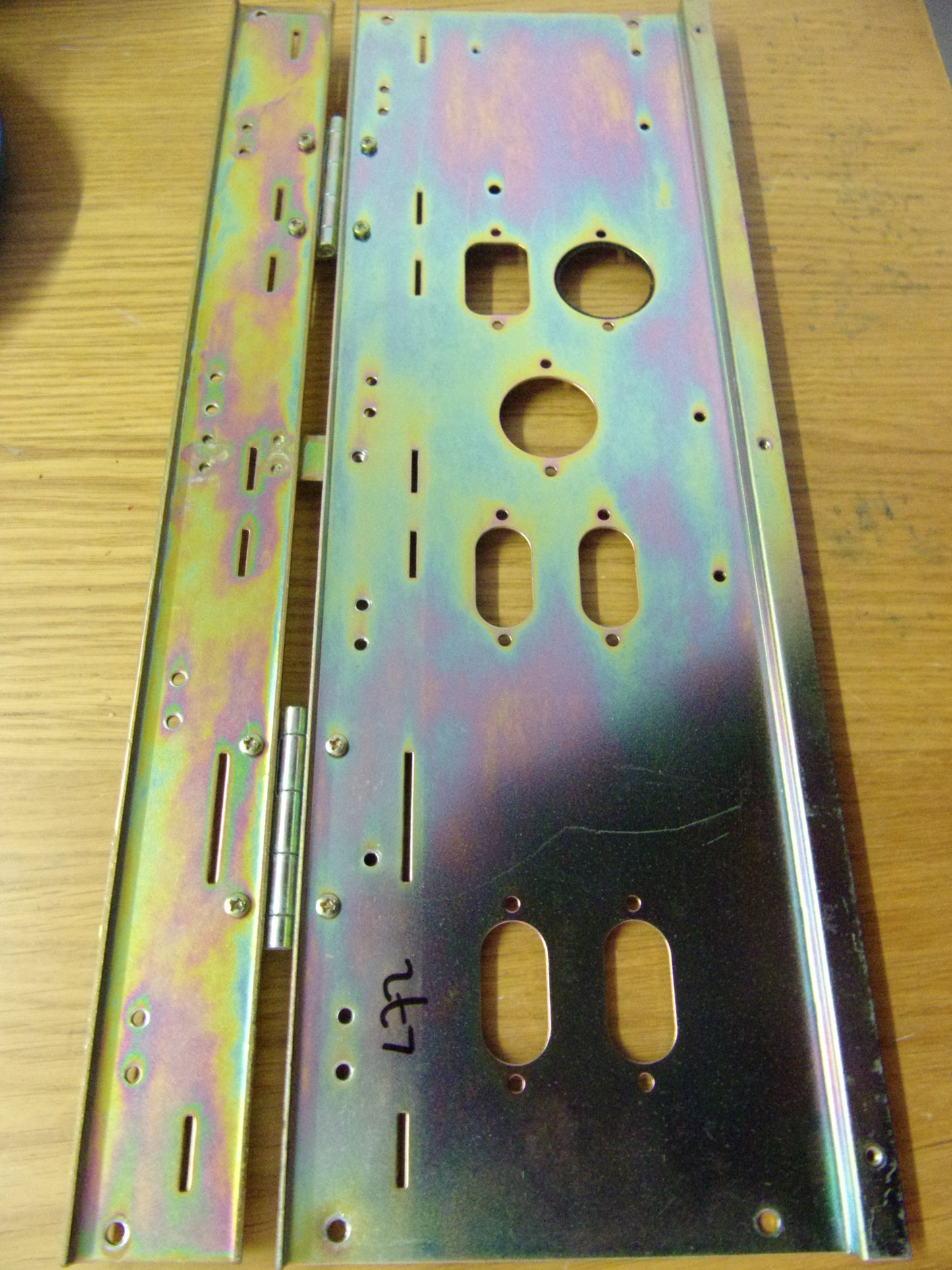 Teac A-3340S rear inside panel