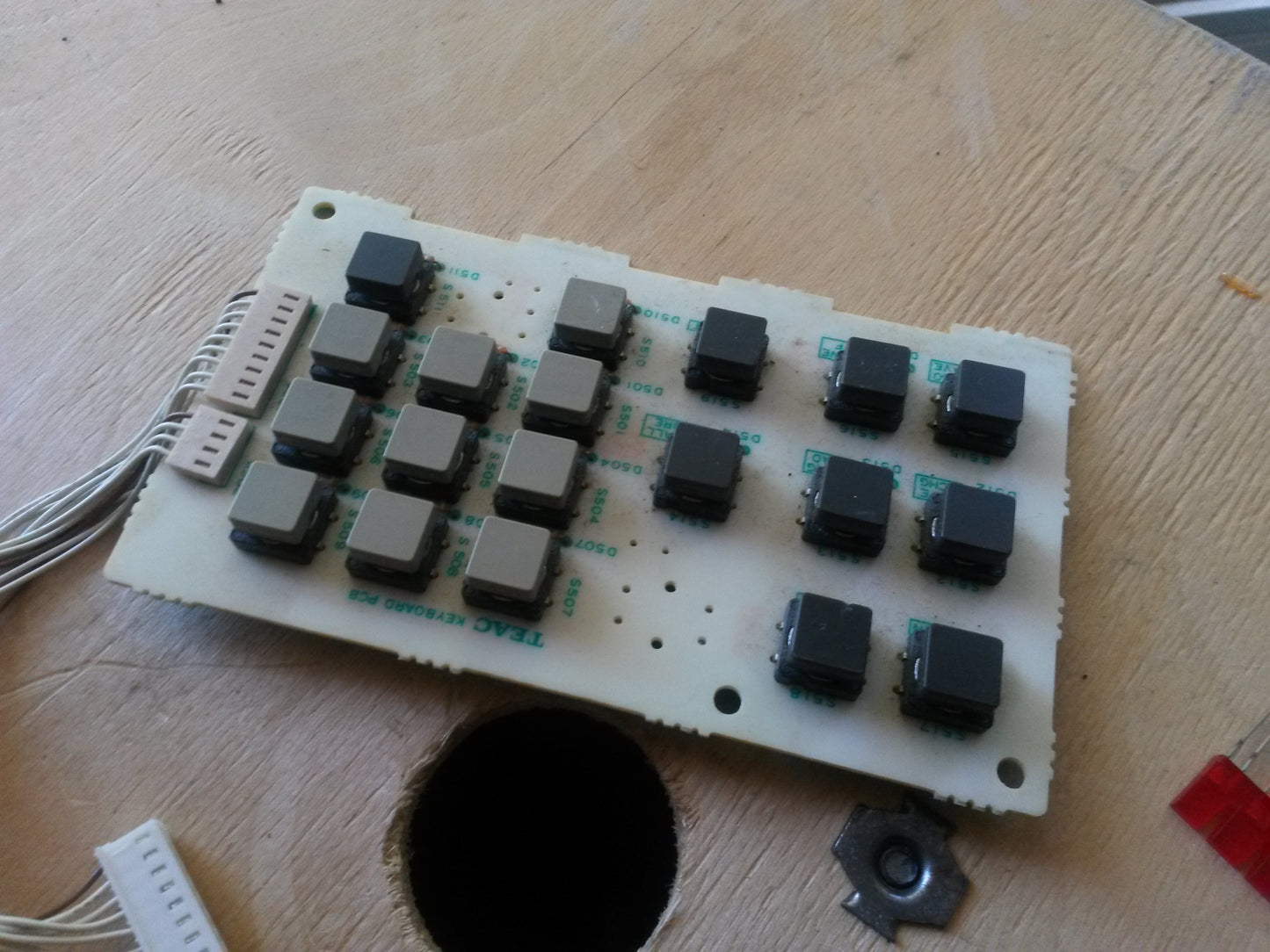 M2516 push button keyboard PCB 52103189-00