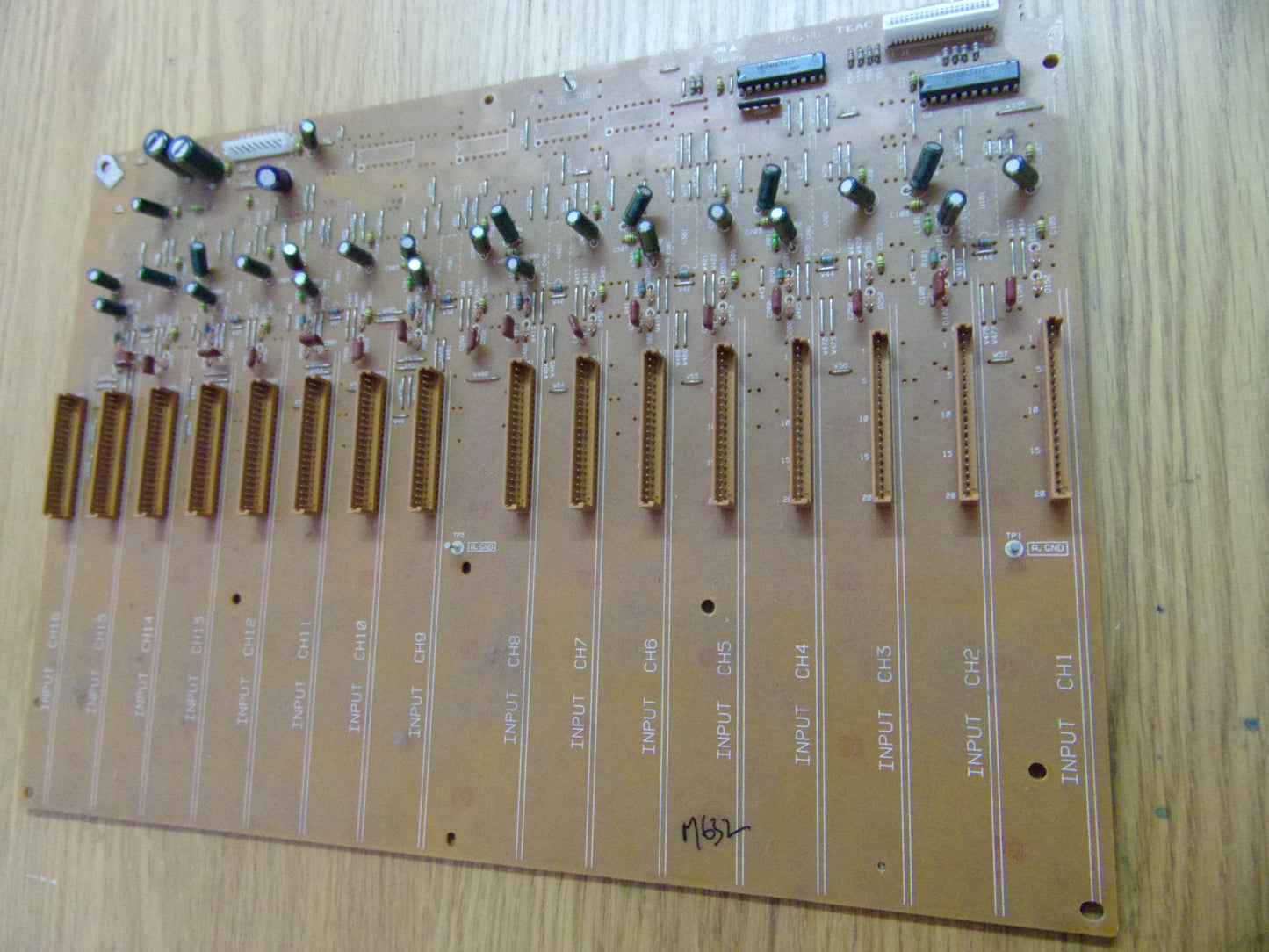 Tascam TM-D8000 PCB AD E900584-00B