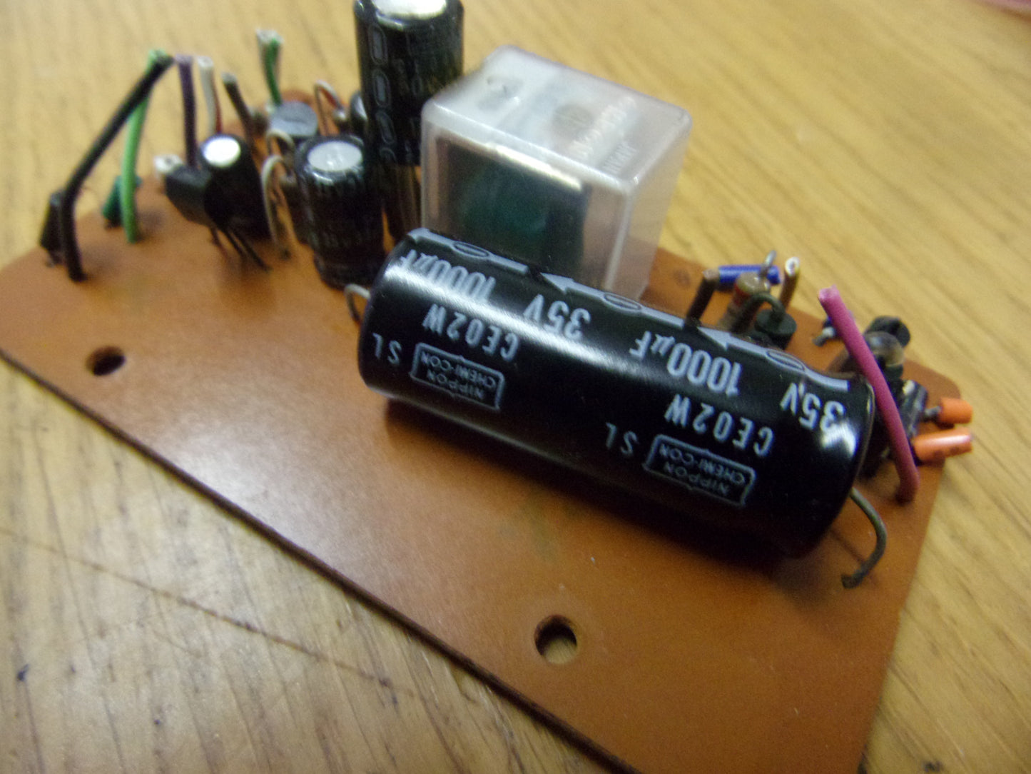 Teac A-1030 50484183 relay and cap pcb