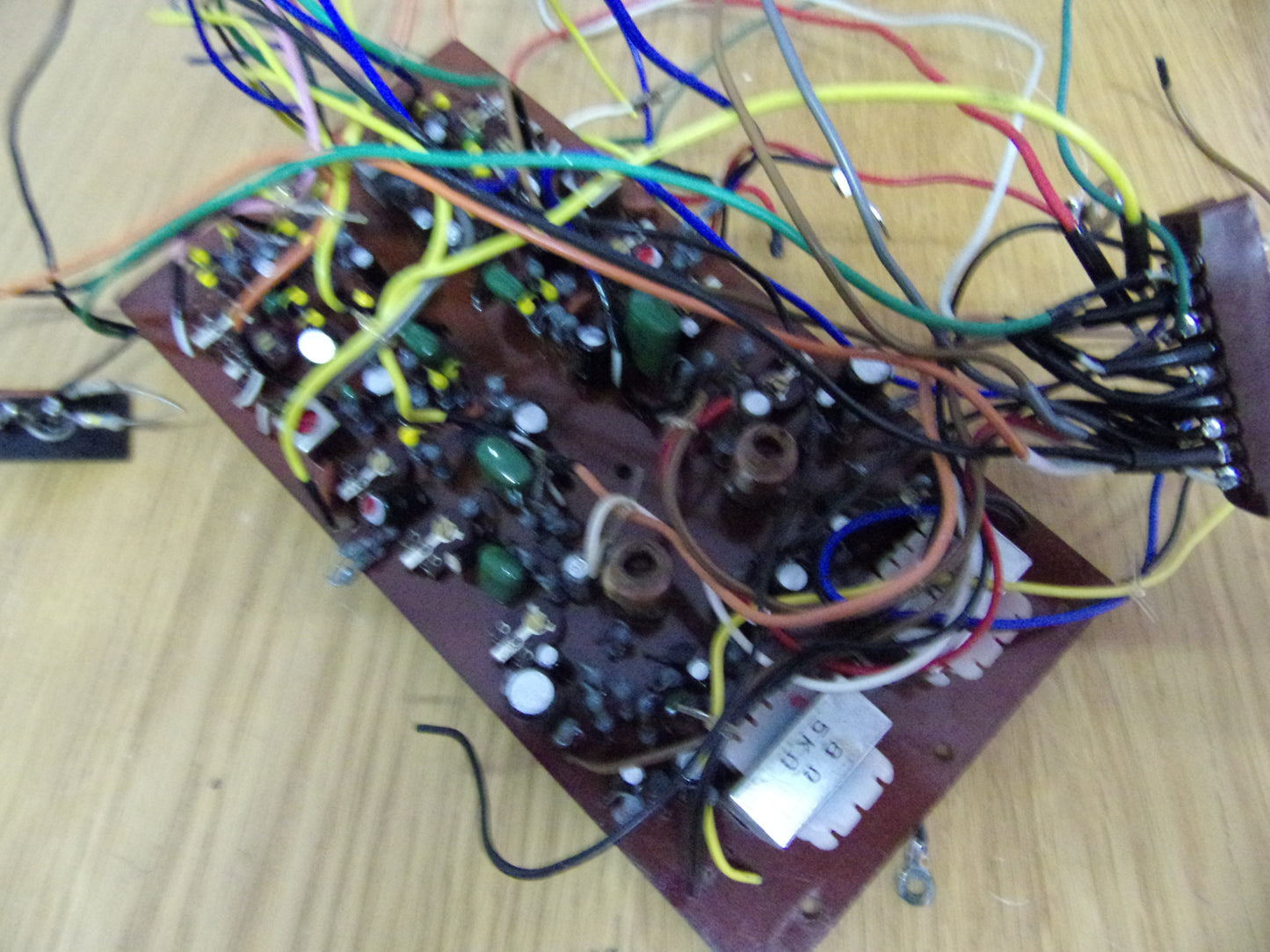 TEAC A-2050 48141 main pcb