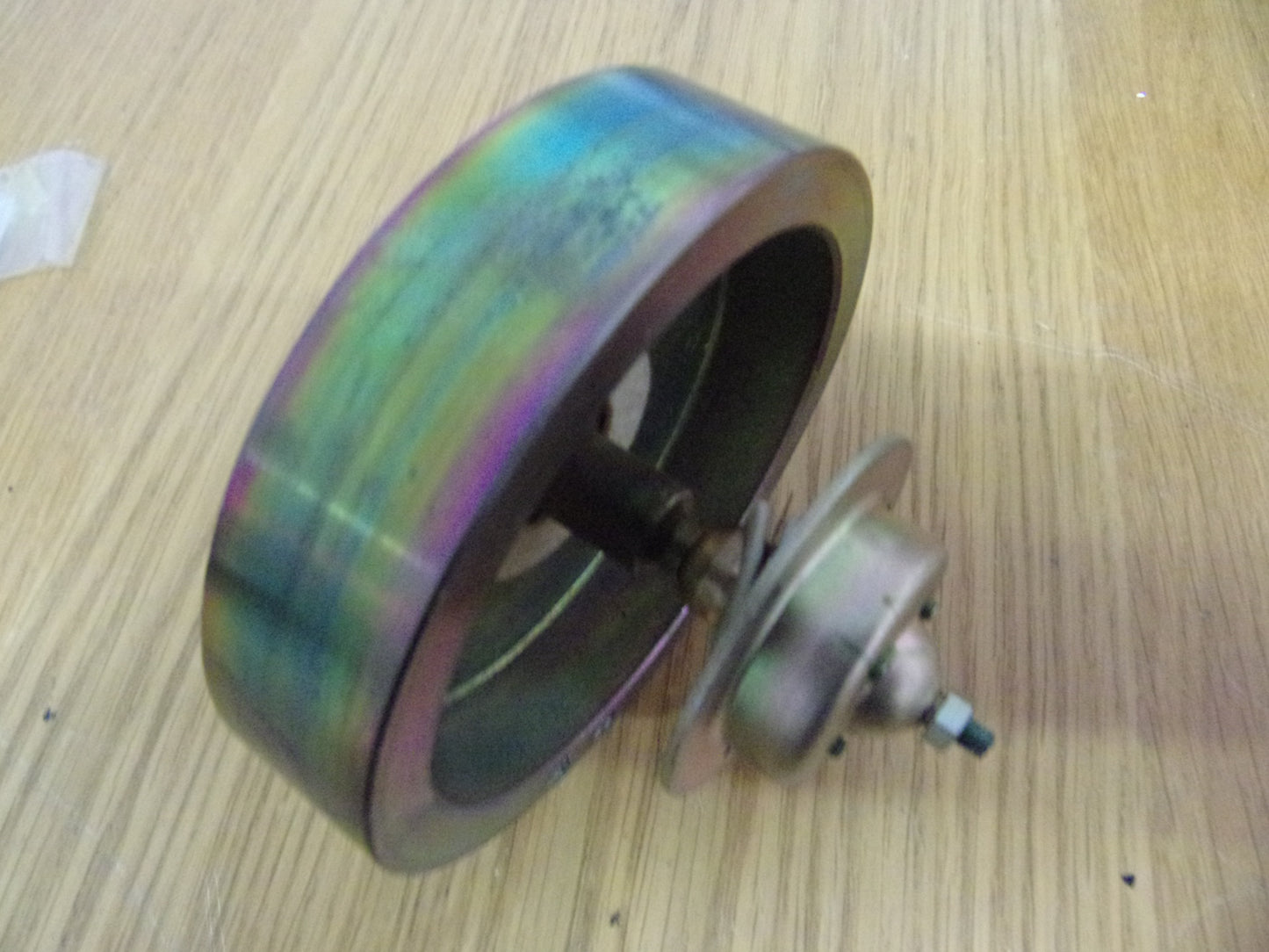 TEAC A-2050 Capstan flywheel and bearing