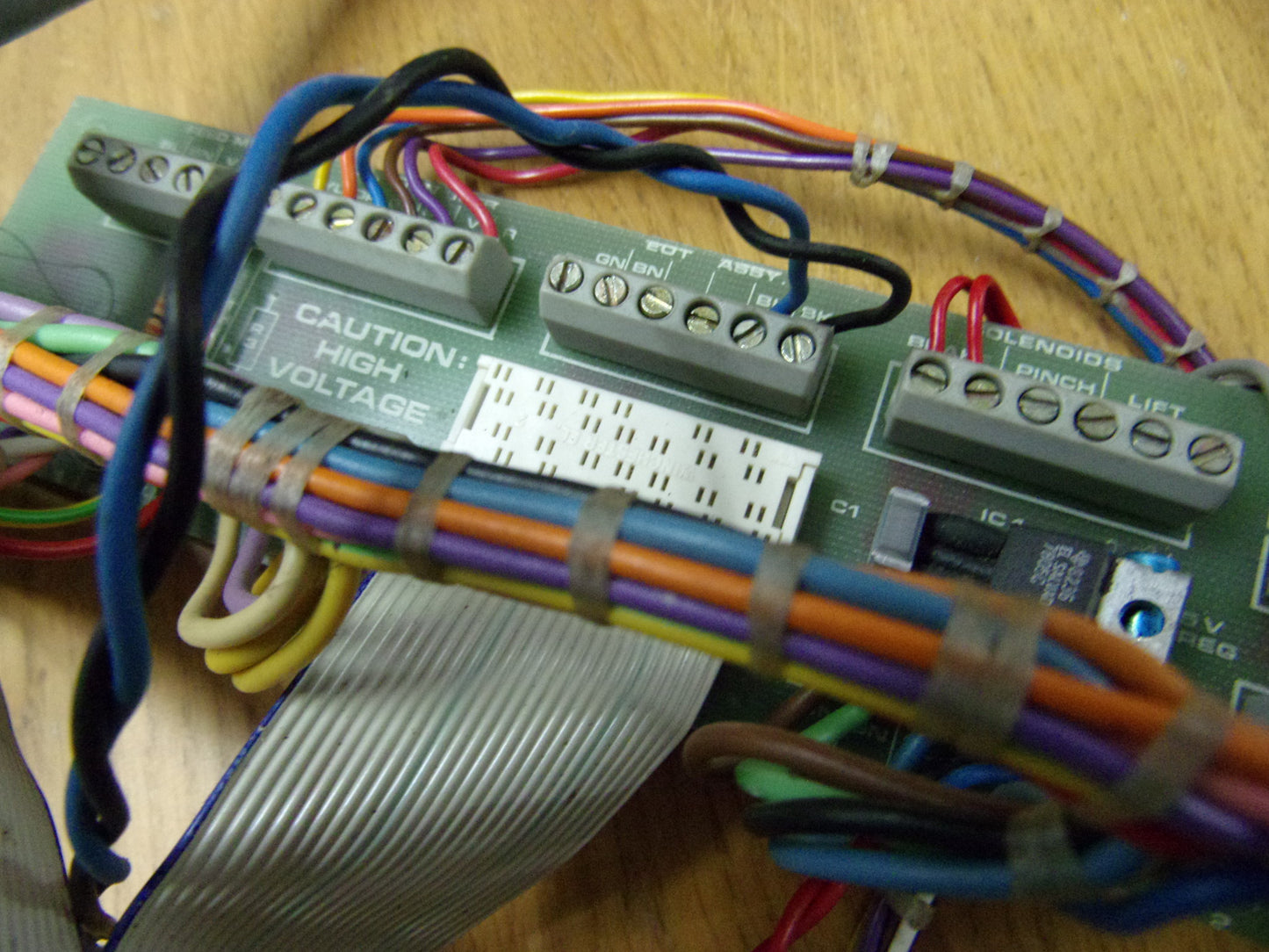 Soundcraft 760 3252 iss 2? Pcb and cables