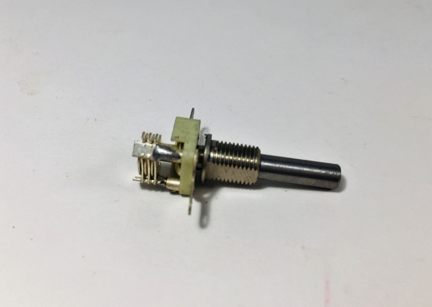 Jackson Brothers mini air spaced capacitor 4mm shaft 5439/5.00 2.5-5pf