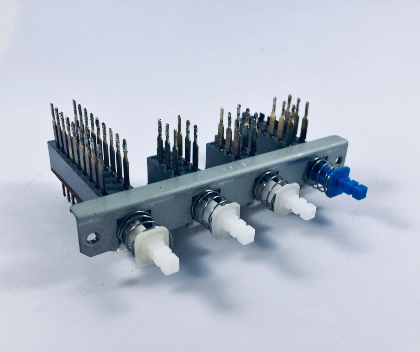 4 way switch bank from PCB-114 5210056002