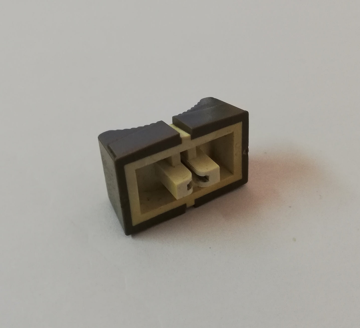 Tascam M-520 slider fader cap