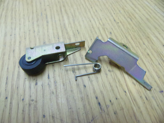 Tascam 112 capstan roller assembly