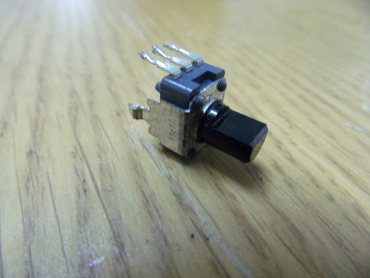 Fostex R8 Varispeed pot