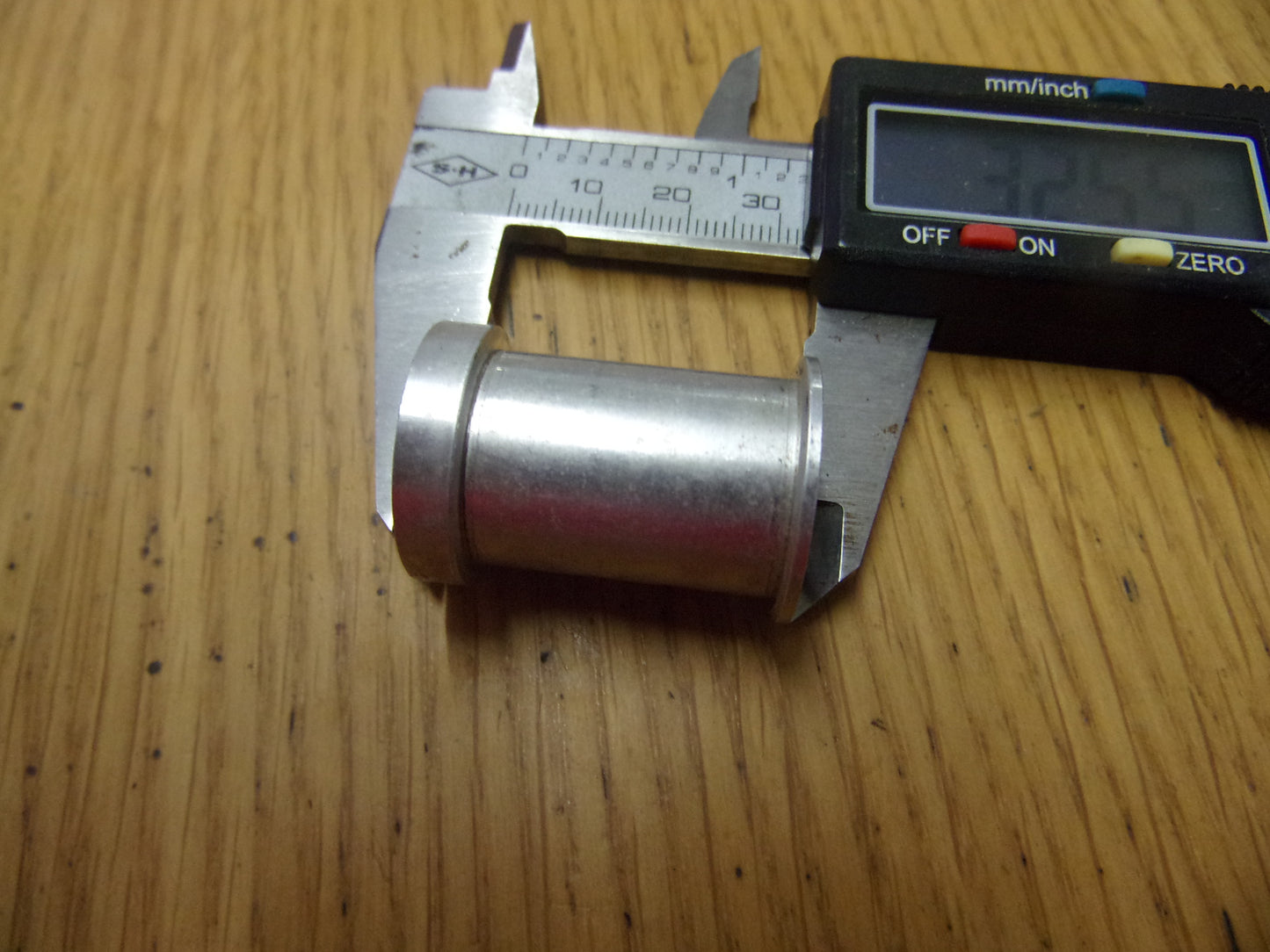 Fostex G24S Tension roller 8223202102 8223 2021 02