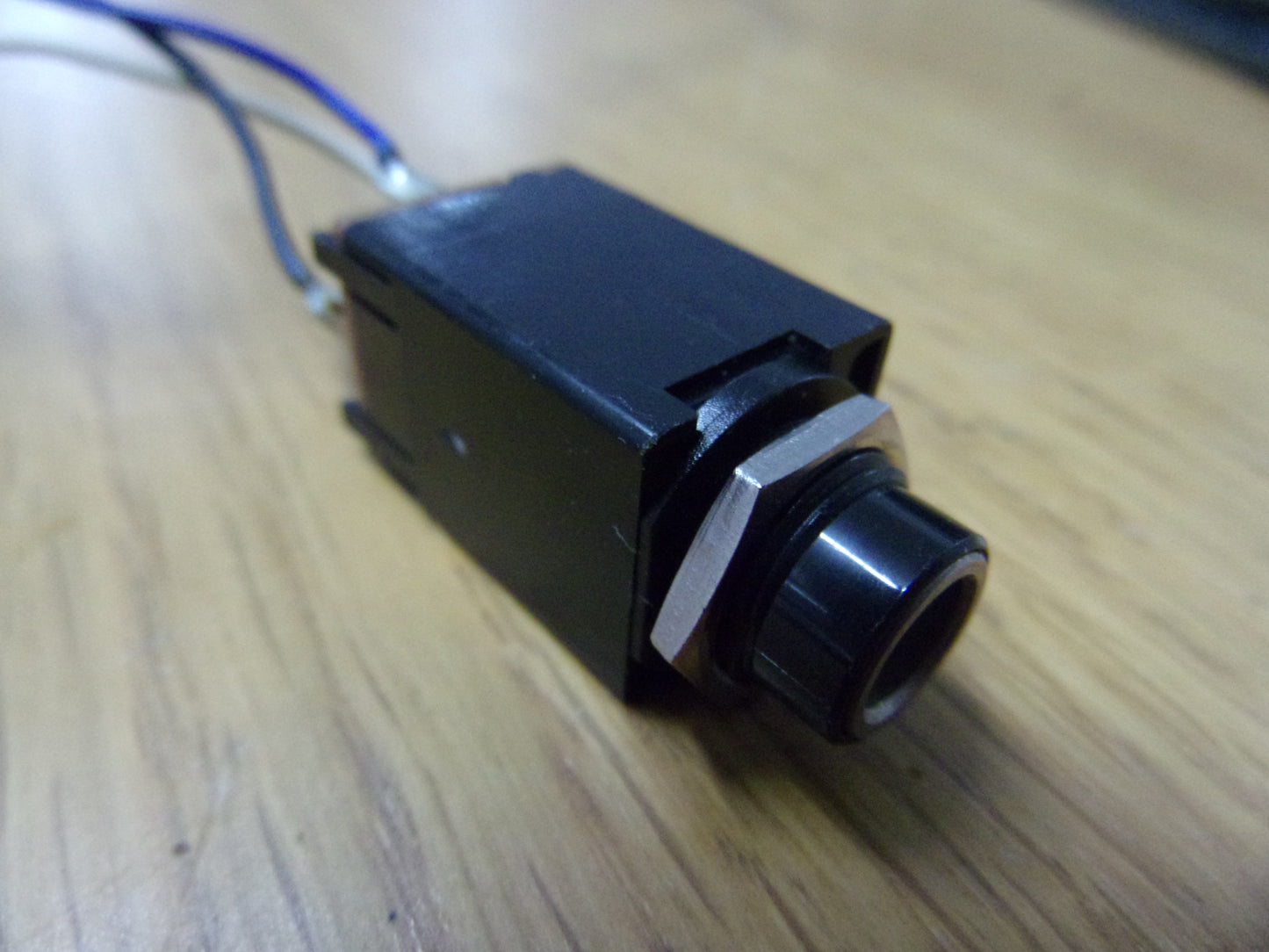Tascam 246 jack socket