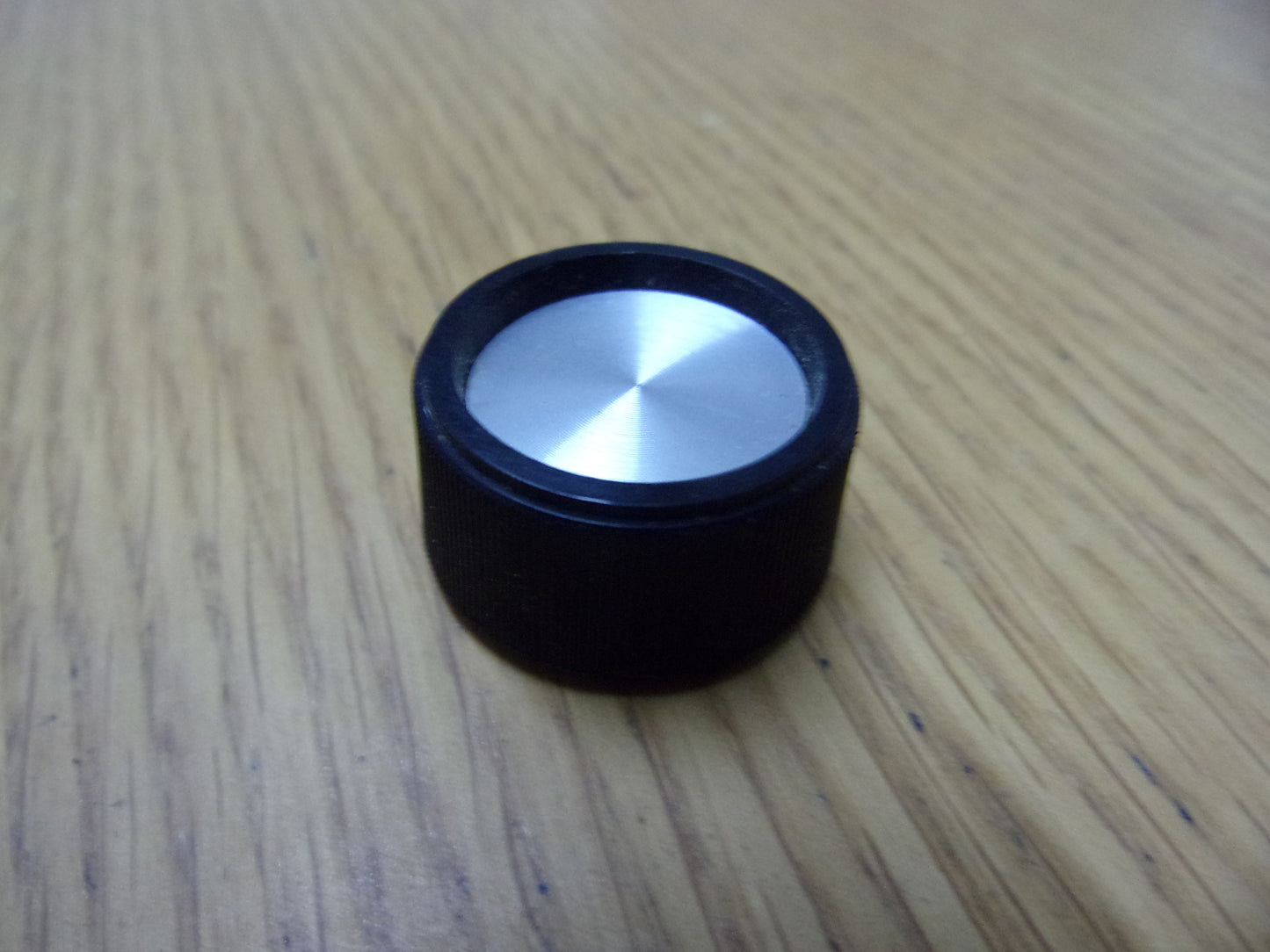 TEAC A-2050 SINGLE 27MM KNOB