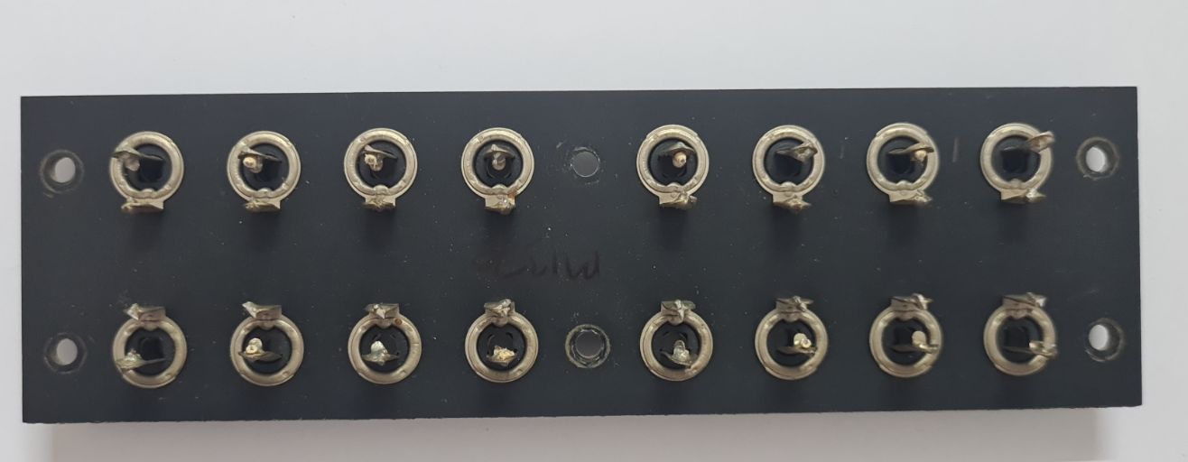 Paxolin Socket Teac 85-16 paxolin 16 way phono panel – Tascam Ninja