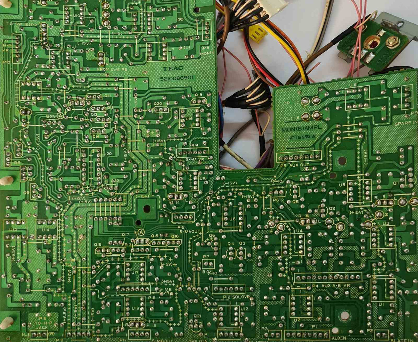 Tascam M-520 moni (b) pcb-102 5210086901  52100869-01