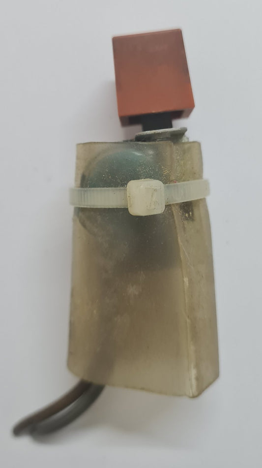 Tascam  48-OB mains switch