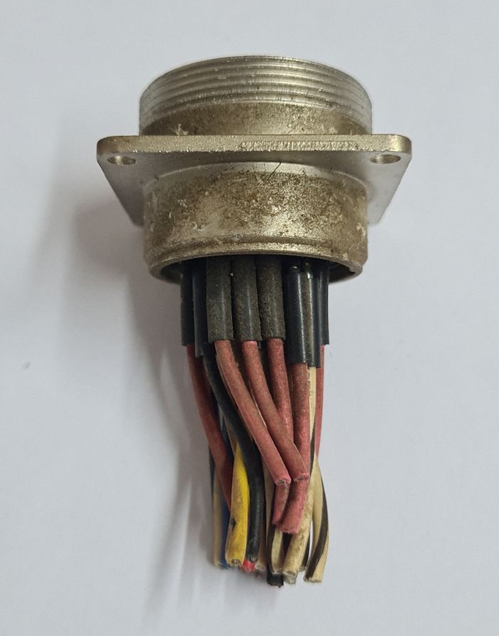 Tajimi TRC-25R24M 24 pin Male panel plug Teac 85-16